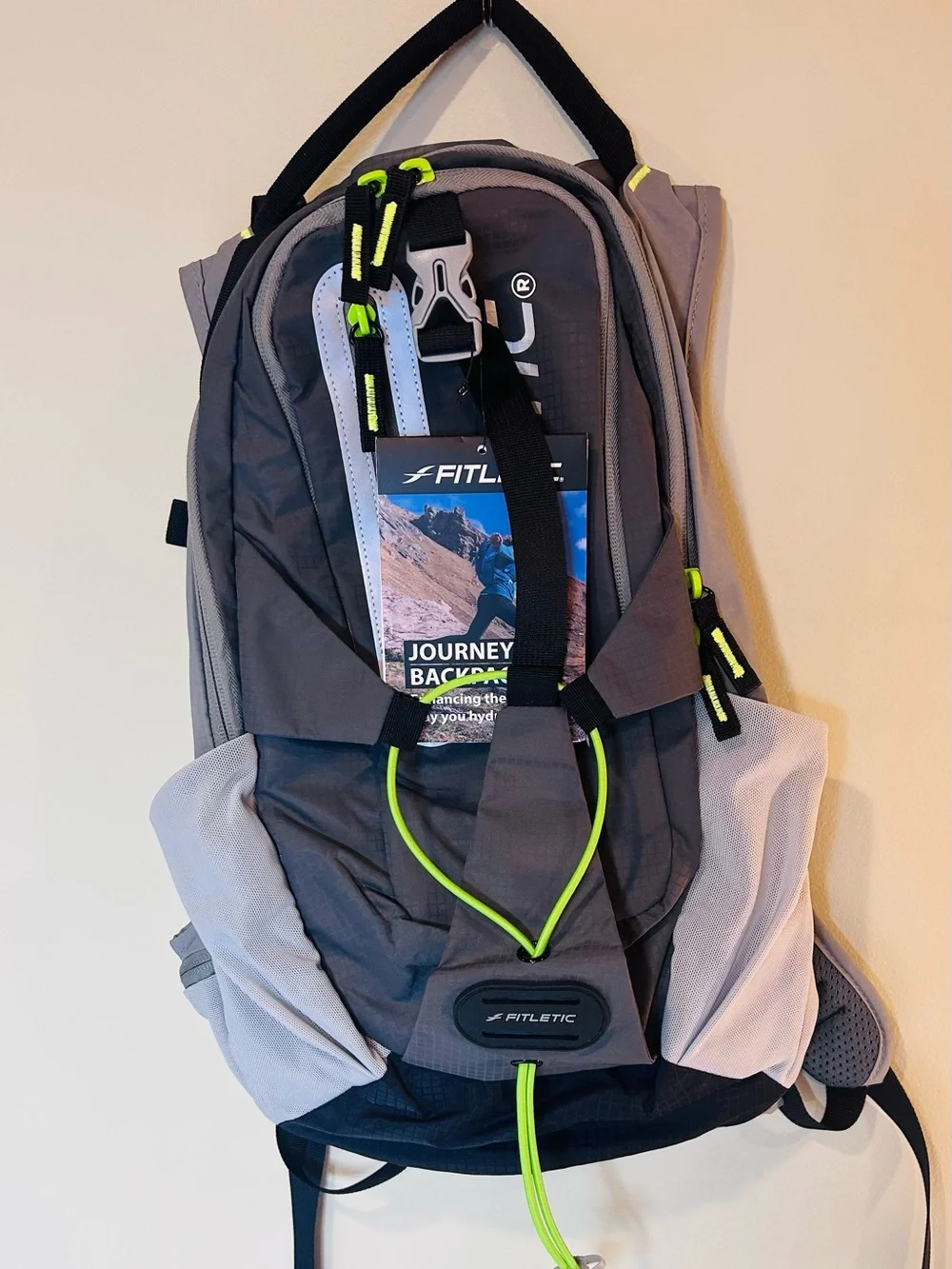 Fitletic Journey Backpack Hydration System 11 Liter Hydrid Daypack 2L Reservoir